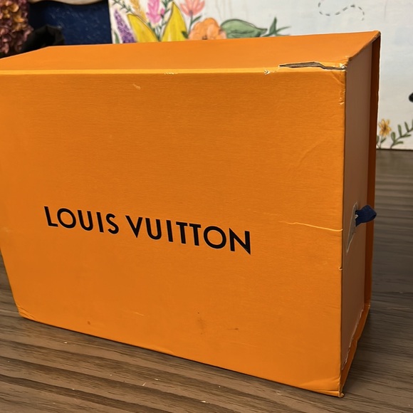 LOUIS VUITTON ECLIPSE TRAINERS 9 - Picture 16 of 16